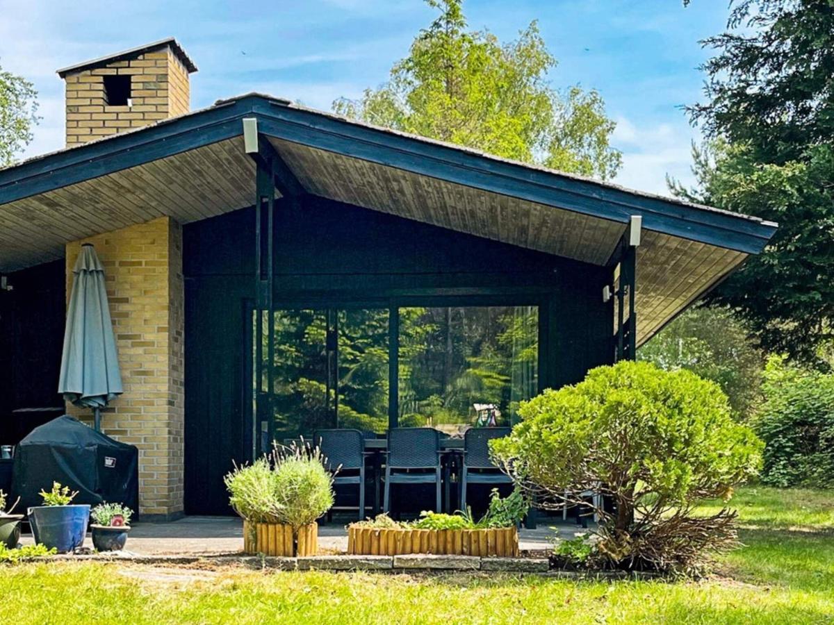 6 Person Holiday Home In V Ggerl Se Bøtø By Екстериор снимка